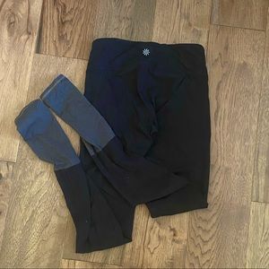 Athleta - Over-the-heel yoga leggings - size XS